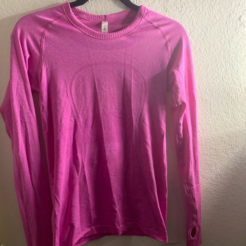 Pink Lulu top! So cute 😍